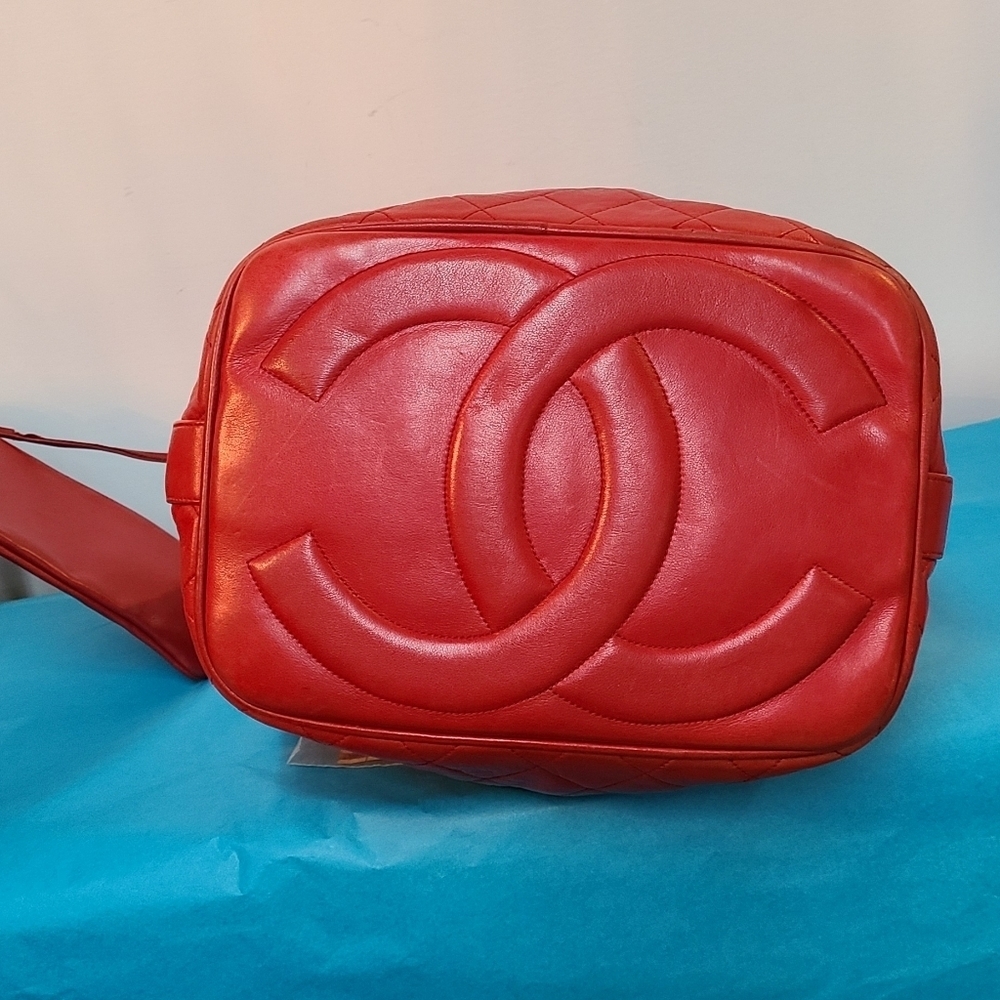 ✨️ CHANEL Vintage Bucket Bag - Picture 12 of 16